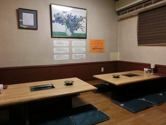 一二三の落ち着いた座敷席